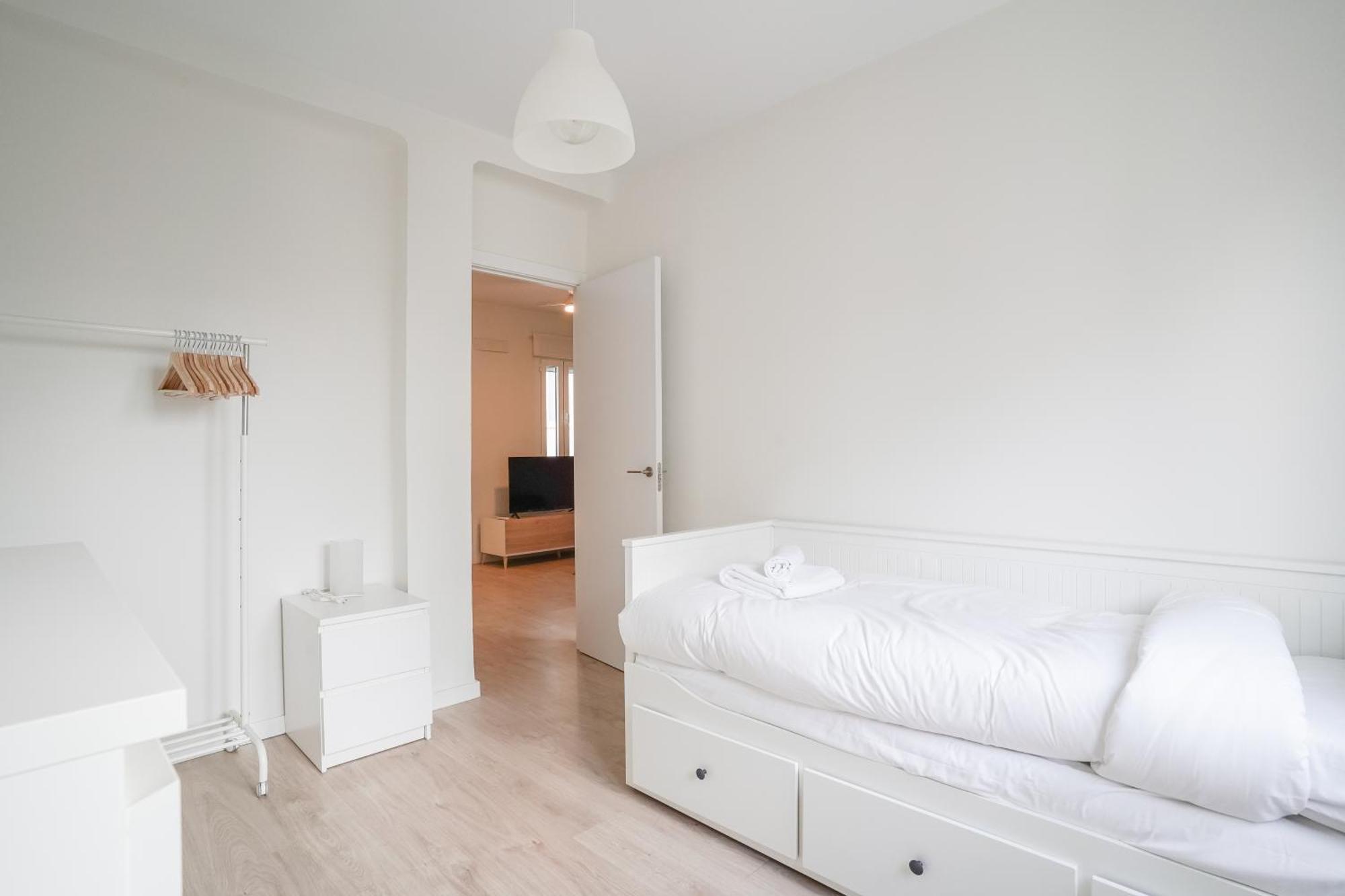 Bright Modern - 2Bedrooms 1Bath - Delicias Madrid Bagian luar foto