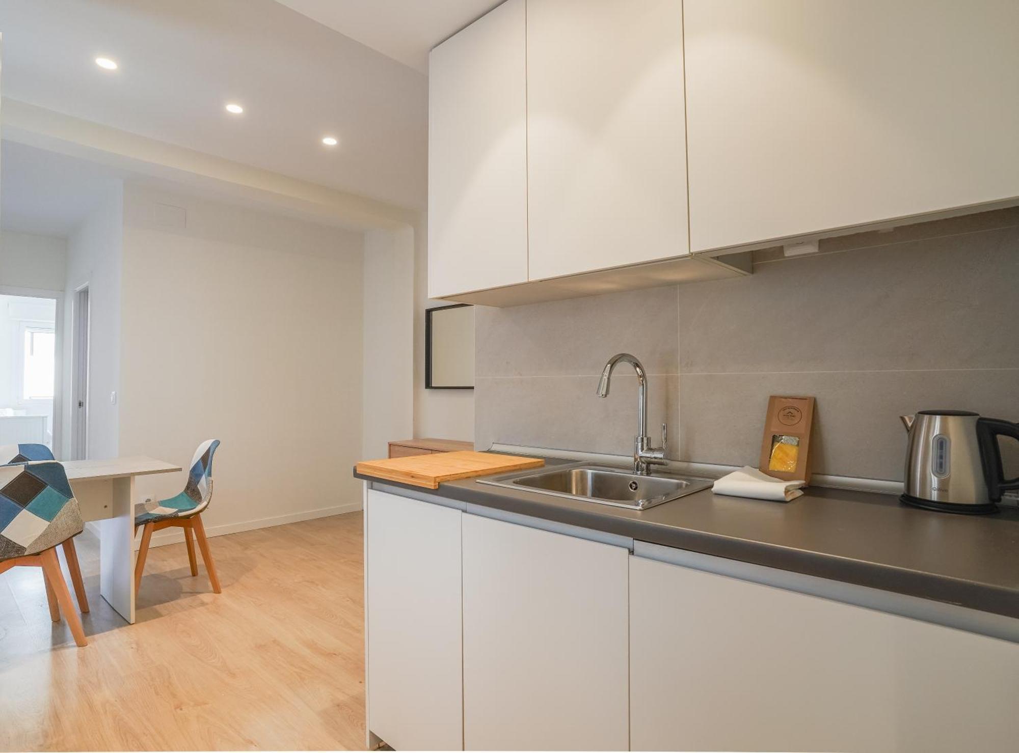 Bright Modern - 2Bedrooms 1Bath - Delicias Madrid Bagian luar foto